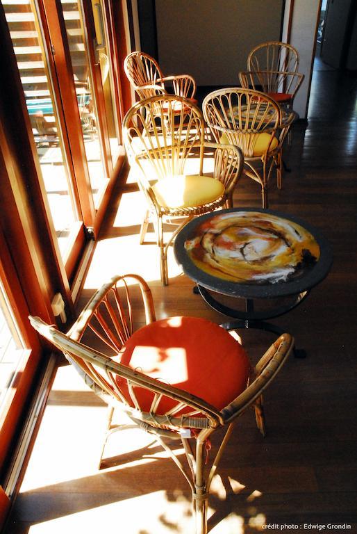 Les Hirondelles Hotel Orcines Eksteriør billede
