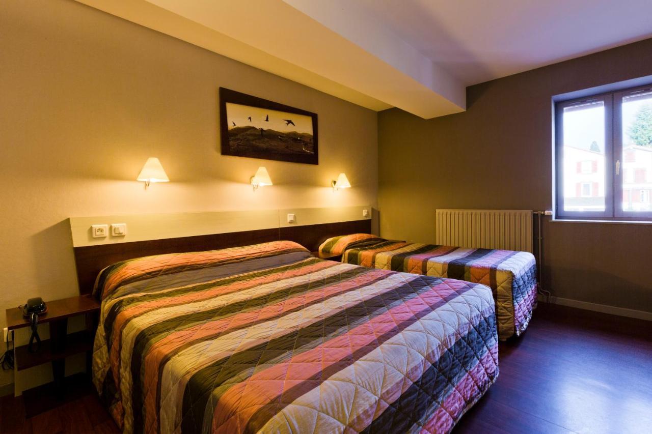 Les Hirondelles Hotel Orcines Eksteriør billede